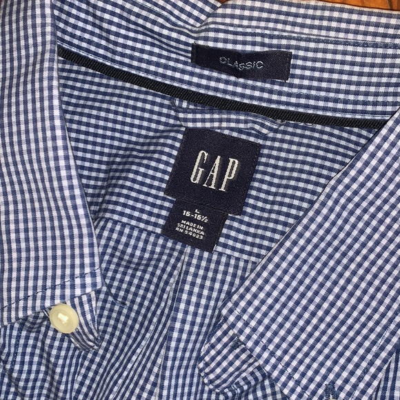 MENS BUTTON DOWN! 👔👔 - Picture 2 of 2